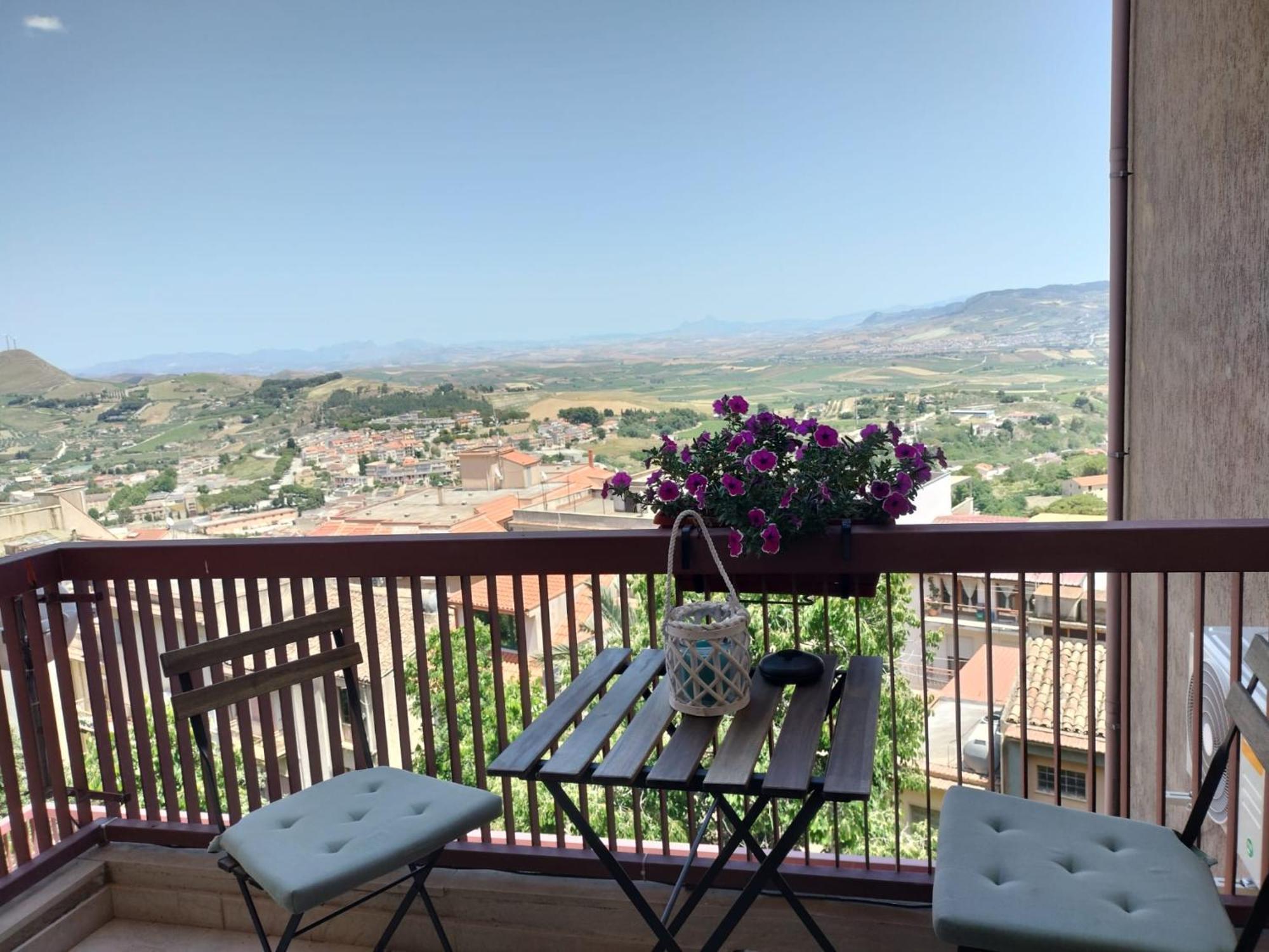 D&P Suites 1 Salemi Exterior foto
